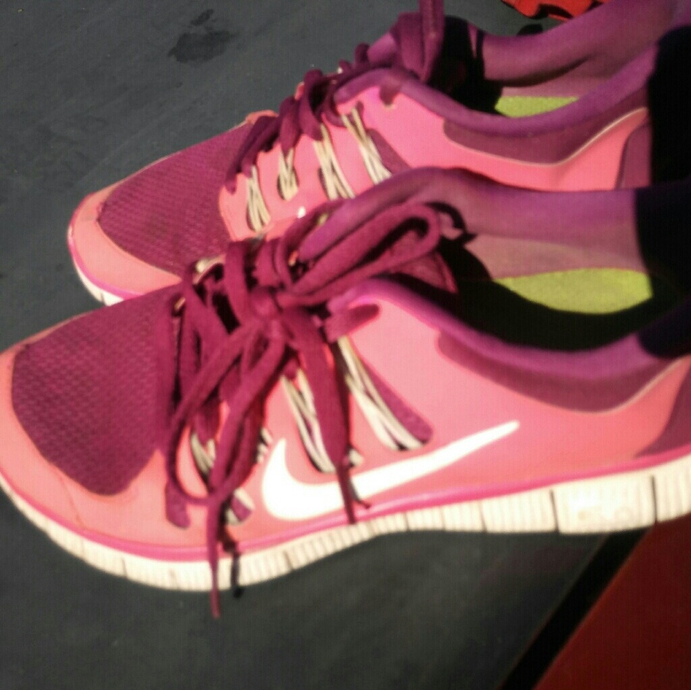 Pink nike shoes
